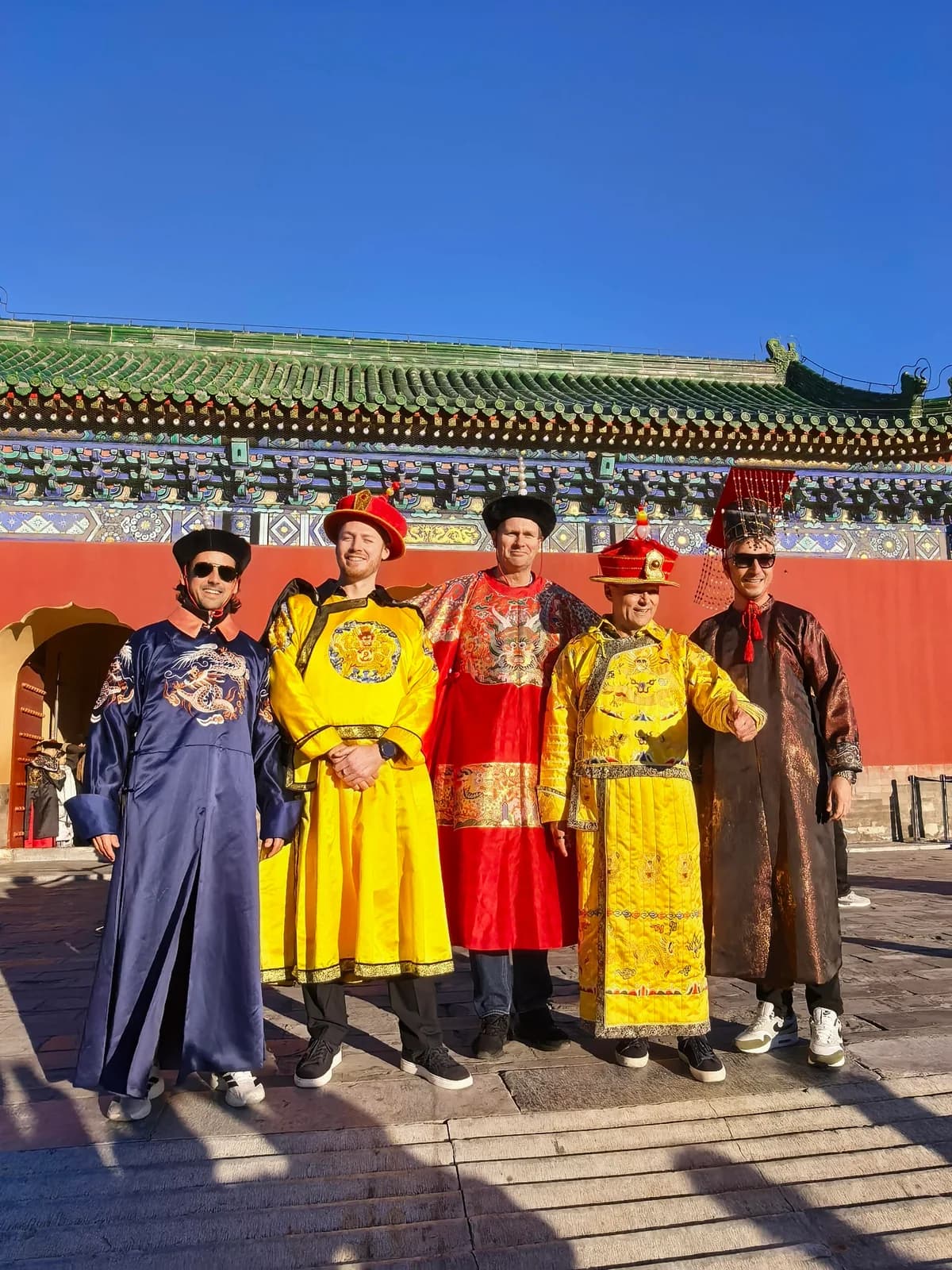 Travelers spending an unhurried morning at the Temple of Heaven
