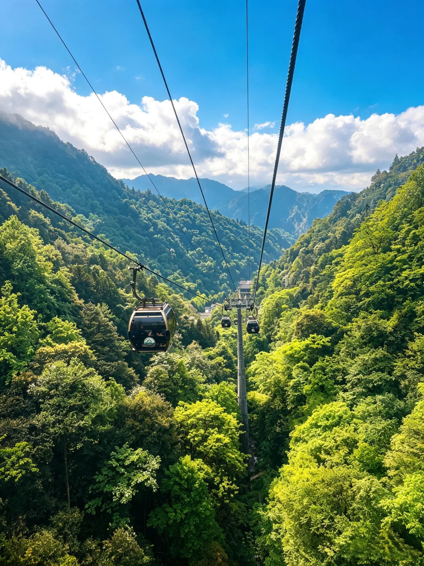 Cable car traveling toward Tianmen Mountain in Zhangjiajie